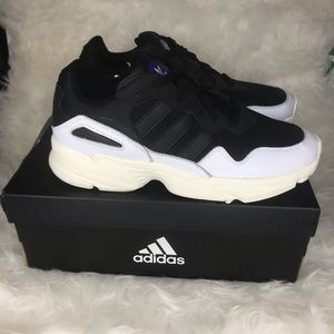 NEW Adidas Men Yung-96 Size 9